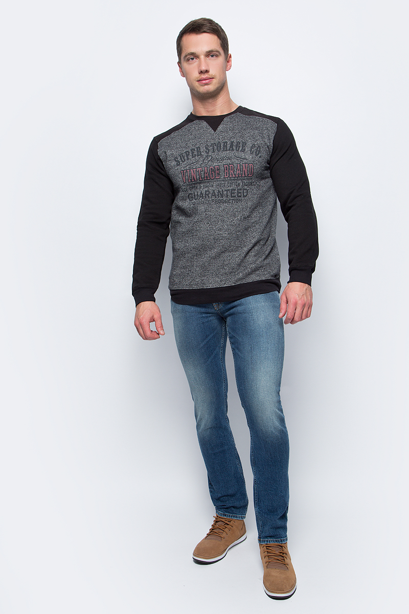 Свитшот мужской Baon, цвет: черный, серый. B617508_Black. Размер M (48)B617508_Black Свитшот мужской Baon, цвет: черный, серый. B617508_Black. Размер M (48)B617508_BlackМужской свитшот от Baon выполнен из полиэстера с хлопком. Модель с круглым вырезом горловины и длинными рукавами на груди оформлена текстовым принтом. Такой свитшот поможет создать модный образ в стиле casual.