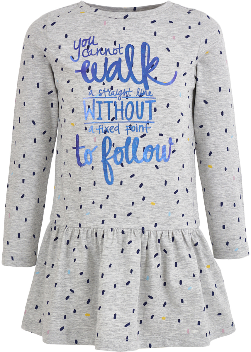 Платье для девочки Button Blue, цвет: серый. 217BBGC50011913. Размер 158, 13 лет217BBGC50011913 Платье для девочки Button Blue, цвет: серый. 217BBGC50011913. Размер 158, 13 лет217BBGC50011913Трикотажное платье - гарантия комфорта и уюта. Спокойная мягкая форма с отрезной трапециевидной юбкой, оптимальная длина модели, интересное трикотажное полотно в мелкий рисунок делают это платье для девочки отличным решением для свободного времени. Именно так и должны выглядеть недорогие повседневные платья: неброское, но с изюминкой в виде крупного шрифтового принта, платье будет очень востребовано для детского сада, прогулок и домашнего времяпрепровождения. Дети быстро растут и часто меняют свои предпочтения, поэтому всем практичным родителям надо приобретать детские платья недорого, чтобы обеспечить ребенку должное разнообразие. Купить трикотажное платье из футера от Button Blue, значит, сделать каждый день ребенка комфортным.