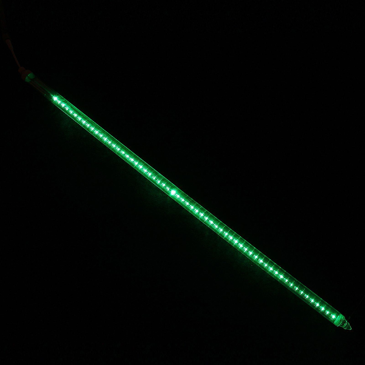 Светодиодная сосулька Luazon Тающая, длина 1 м, диаметр 3 см, 2W, LED 60 ламп, 220V, цвет: зеленый1080728 Светодиодная сосулька Luazon Тающая, длина 1 м, диаметр 3 см, 2W, LED 60 ламп, 220V, цвет: зеленый1080728Светодиодные гирлянды, ленты и т.д — это отличный вариант для новогоднего оформления интерьера или фасада. С их помощью помещение любого размера можно превратить в праздничный зал, а внешние элементы зданий, украшенные ими, мгновенно станут напоминать очертания сказочного дворца. Такие украшения создают ауру предвкушения чуда. Деревья, фасады, витрины, окна и арки будто специально созданы, чтобы вы украсили их светящимися нитями.