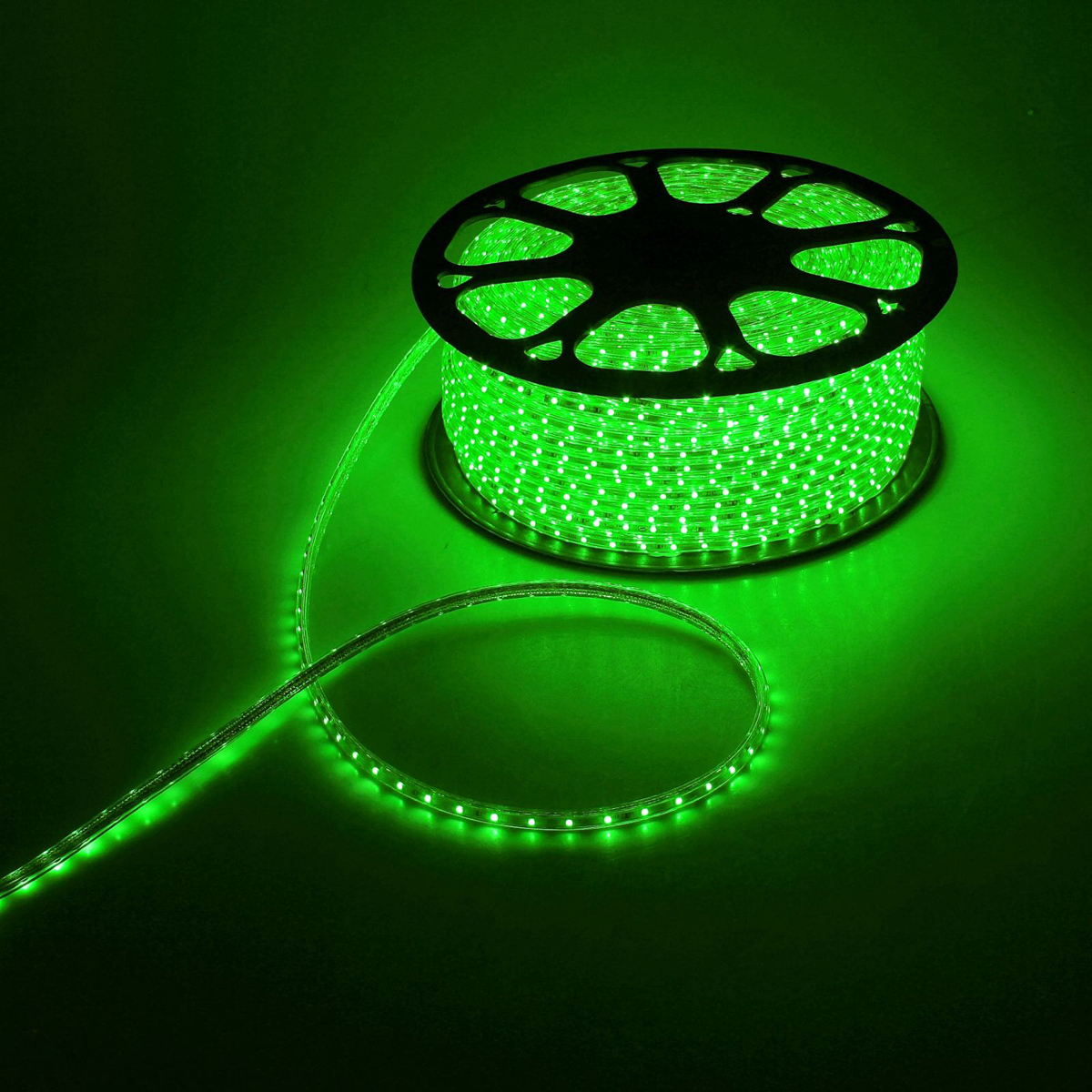 Светодиодная лента Luazon, 220В, SMD3528, длина 100 м, IP65, 60 LED ламп, 4.8 Вт/м, 16-18 Лм/1 LED, AC, цвет: зеленый883983 Светодиодная лента Luazon, 220В, SMD3528, длина 100 м, IP65, 60 LED ламп, 4.8 Вт/м, 16-18 Лм/1 LED, AC, цвет: зеленый883983Светодиодные гирлянды, ленты и т.д — это отличный вариант для новогоднего оформления интерьера или фасада. С их помощью помещение любого размера можно превратить в праздничный зал, а внешние элементы зданий, украшенные ими, мгновенно станут напоминать очертания сказочного дворца. Такие украшения создают ауру предвкушения чуда. Деревья, фасады, витрины, окна и арки будто специально созданы, чтобы вы украсили их светящимися нитями.
