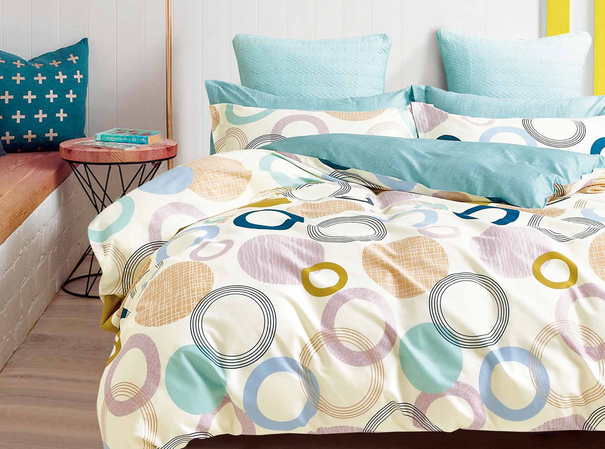 Комплект белья Soft Line, евро, наволочки 50x70. 1050210502 Комплект белья Soft Line, евро, наволочки 50x70. 1050210502Постельное бельё SL из сатина с декоративной отделкой