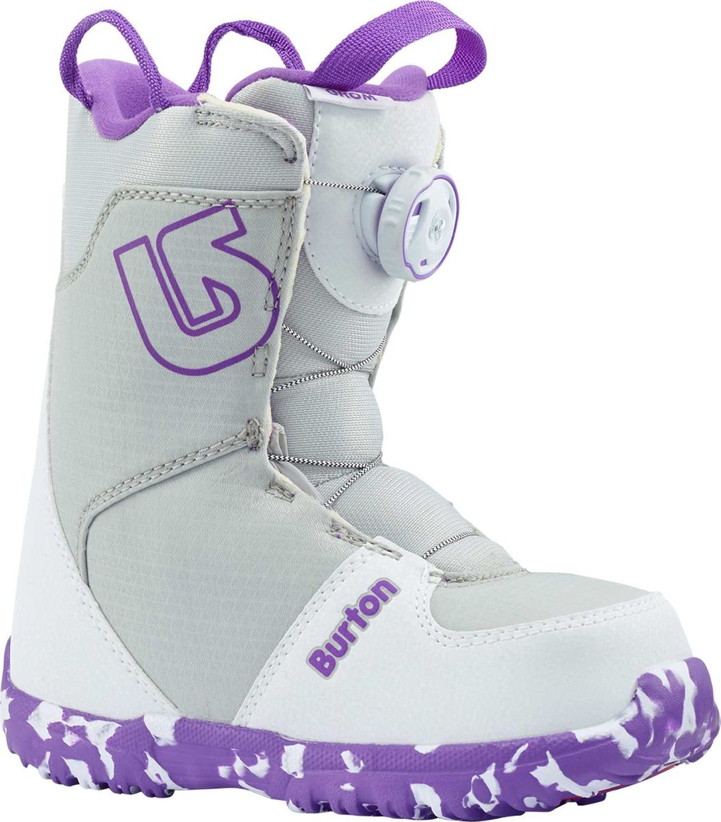 Ботинки для сноуборда Burton Grom Boa, цвет: белый, фиолетовый. Длина стельки 20 см15089101113 Ботинки для сноуборда Burton Grom Boa, цвет: белый, фиолетовый. Длина стельки 20 см15089101113Сноубордические ботинки для подрастающих райдеров,которые уже готовы отказаться от липучки в пользу системы шнуровки BOA.