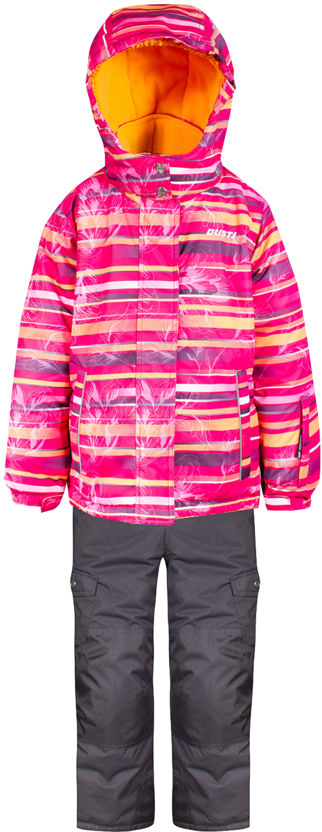 Комплект верхней одежды для девочки Gusti, цвет: розовый. GWG 4644-PINK. Размер 96GWG 4644-PINK Комплект верхней одежды для девочки Gusti, цвет: розовый. GWG 4644-PINK. Размер 96GWG 4644-PINKКомплект Gusti состоит из куртки и полукомбинезона. Ткань верха: мембрана с коэффициентом водонепроницаемости 5000 мм и коэффициентом паропроницаемости 5000 г/м2, одежда ветронепродуваемая. Благодаря тонкому полиуретановому напылению изнутри не промокает даже при сильной влаге, но при этом дышит (защита от влаги не препятствует циркуляции воздуха). Плотность ткани Т190 обеспечивает высокую износостойкость. Утеплитель: тек-Полифилл (Tech-Polyfil) - 280г/м2, силиконизированый полиэстер изготовленный по новейшим технологиям, удерживает тепло при температуре до -30 С. Очень мягкий, создающий объем для сохранения тепла. Высокоэффективный, обладающий повышенной устойчивостью к сжатию (после стирки в стиральной машине изделие достаточно встряхнуть), обеспечивающий хорошую вентиляцию, обладающий прекрасным, теплоизолирующими свойствами синтетический материал. Главные преимущества Тек-Полифила – одежда более пушистая на ощупь и менее тяжелое по весу. Подкладка: высокотехнологичный флис COOLQUICK. Специальное кручение нитей позволяет ткани максимально впитывать влагу и увеличивать испаряемость с поверхности, т.е. выпустить пар, но не пропускает влагу снаружи, что обеспечивает комфорт даже при высоких физических нагрузках. Этот материал ранее был разработан специально для спортсменов, которые испытывали сильные нагрузки во время активного движения, а теперь принес комфорт и тепло в нашу повседневную жизнь. Это особенно важно для детей, когда они гуляют на свежем воздухе, чтобы тело всегда оставалось сухим и теплым. В этой одежде им будет тепло в течение длительного времени и нет необходимости надевать теплый свитер. Верхняя одежда GUSTI просто чистится. Стирать одежду придется очень редко – только при сильных загрязнениях. Если малыш забрался в лужу или грязь, просто вытрите пятно влажной тряпкой.