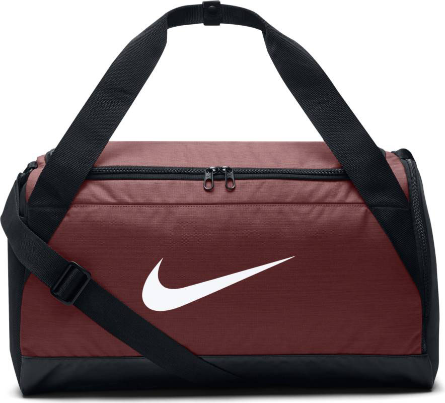 Сумка Nike Brasilia, цвет: бордовый. BA5335-622BA5335-622 Сумка Nike Brasilia, цвет: бордовый. BA5335-622BA5335-622Сумка-дафл Nike Brasilia (малая) из невероятно прочной ткани позволяет иметь всю нужную экипировку под рукой. Внутренние карманы помогают держать вещи в порядке, а отделение для обуви позволяет хранить влажную экипировку отдельно от сухой.Прочная водонепроницаемая ткань дна защищает экипировку от влаги.Вместительное и универсальное основное отделение.Вентилируемое отделение для хранения влажной/сухой обуви.Водонепроницаемый полиэстер высокой плотности отличается прочностью.Двойные ручки можно соединить вместе для удобного ношения.Мягкая плечевая лямка снимается и регулируется для комфортного ношения.Ручка сбоку как альтернативный вариант ношения.