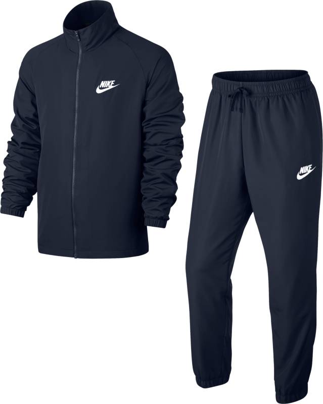 Спортивный костюм мужской Nike M Nsw Trk Suit Wvn Basic, цвет: синий. 861778-451. Размер M (46/48)861778-451 Спортивный костюм мужской Nike M Nsw Trk Suit Wvn Basic, цвет: синий. 861778-451. Размер M (46/48)861778-451Mens Nike Sportswear Track Suit КОМФОРТ В МИНИМАЛИСТИЧНОМ СТИЛЕ. Мужской спортивный костюм Nike Sportswear из гладкого тканого материала с классическим силуэтом, анатомическим кроем рукавов и идеальной посадкой — удобная базовая модель. Гладкий и легкий тканый материал.
