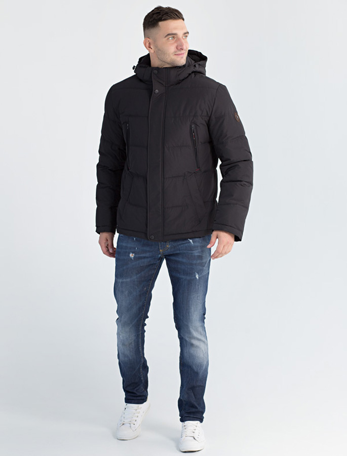 Куртка мужская Defreeze, цвет: черный. 61-827_black. Размер 4861-827_black Куртка мужская Defreeze, цвет: черный. 61-827_black. Размер 4861-827_blackУдобная зимняя куртка DEFREEZE выполнена из нейлона и хлопка. В качестве утеплителя используется био-пух, выдерживающий значительные морозы. Модель застегивается на молнию, которая дополнена ветрозащитной планкой на кнопках. Куртка имеет несколько удобных карманов, капюшон и воротник-стойку.