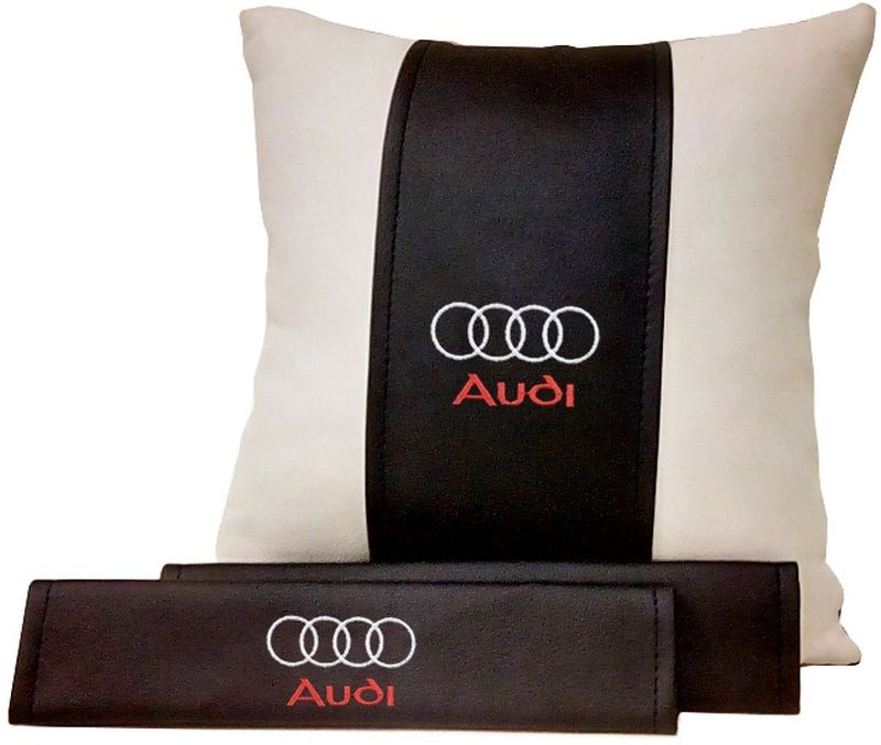 Подарочный набор автомобилисту Auto Premium Audi, 2 предмета. 6750167501 Подарочный набор автомобилисту Auto Premium Audi, 2 предмета. 6750167501Подушка в салон автомобиля и накладки на ремень безопасности выполнены в едином стиле. Нанесение вышивки на изделия добавляет индивидуальности. Порадуйте своих близких эксклюзивным подарком.
