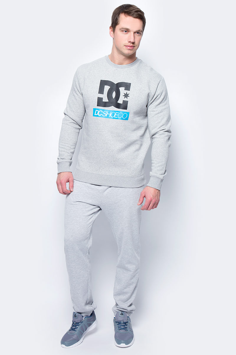 Брюки мужские DC Shoes, цвет: светло-серый. EDYFB03012-KNFH. Размер XL (52/54)EDYFB03012-KNFH Брюки мужские DC Shoes, цвет: светло-серый. EDYFB03012-KNFH. Размер XL (52/54)EDYFB03012-KNFHМужские спортивные брюки DC Shoes изготовлены из хлопка с добавлением полиэстера, с обратной стороны - мягкий начес. На поясе имеют удобную эластичную резинку. Объем талии регулируется шнурком-кулиской. Низ брючин дополнен эластичными манжетами. Спереди предусмотрены два прорезных кармана. Сзади находится один накладной карман на пуговице.