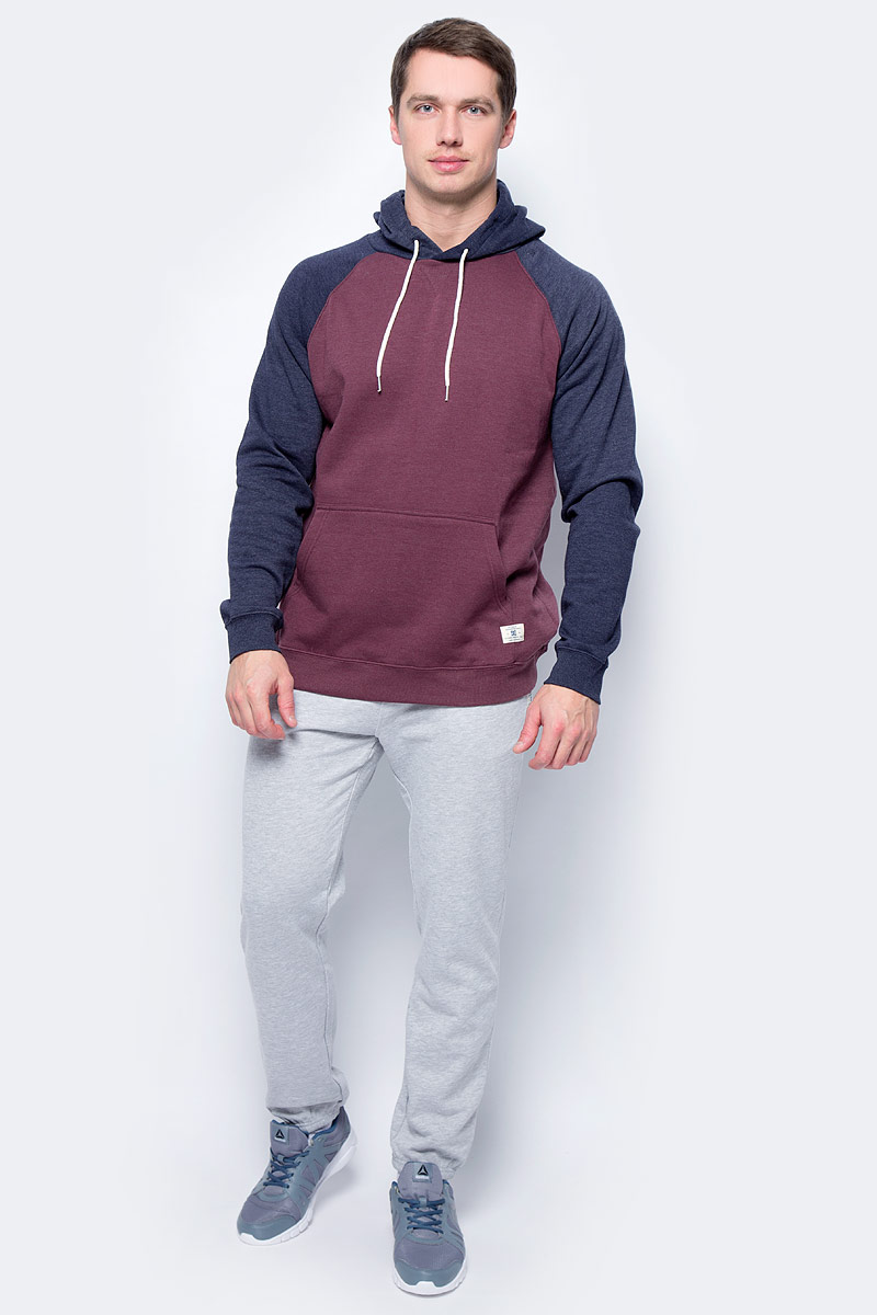 Толстовка мужская DC Shoes Rebel Raglan, цвет: темно-синий, бордовый. EDYFT03333-RSZ0. Размер S (46)EDYFT03333-RSZ0 Толстовка мужская DC Shoes Rebel Raglan, цвет: темно-синий, бордовый. EDYFT03333-RSZ0. Размер S (46)EDYFT03333-RSZ0Толстовка от DC Shoes выполнена из хлопкового материала. Изнанка с начесом. Модель с длинными рукавами-реглан и капюшоном с затягивающимся шнурком спереди дополнена карманом кенгуру.