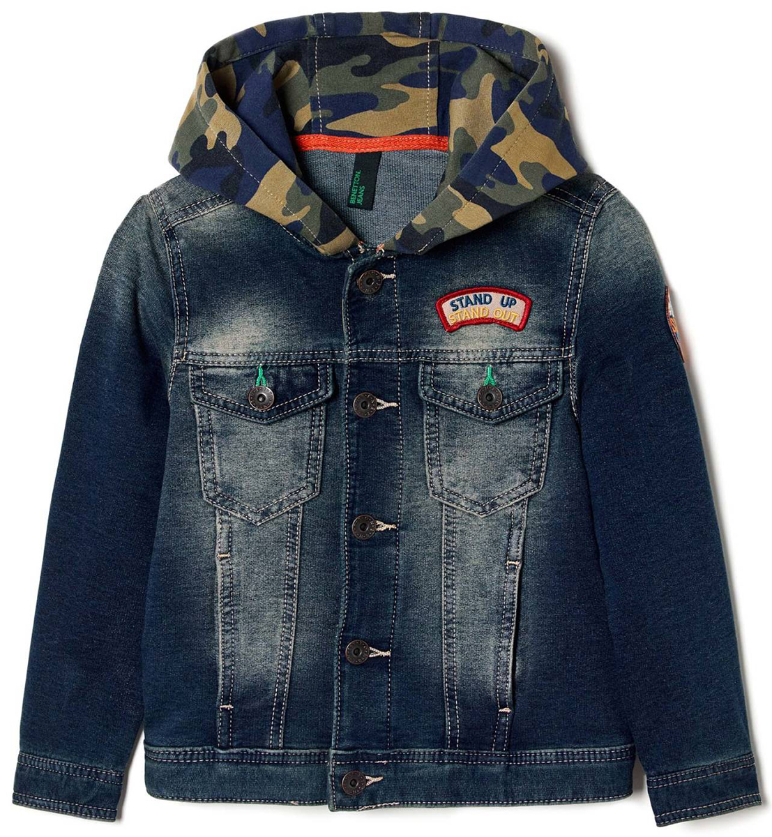 Куртка для мальчиков United Colors of Benetton, цвет: синий. 2BAY539Y0_901. Размер 1402BAY539Y0_901 Куртка для мальчиков United Colors of Benetton, цвет: синий. 2BAY539Y0_901. Размер 1402BAY539Y0_901Куртка для мальчика United Colors of Benetton выполнена из хлопка и полиэстера. Модель с капюшоном и длинными рукавами застегивается на металлические пуговицы.