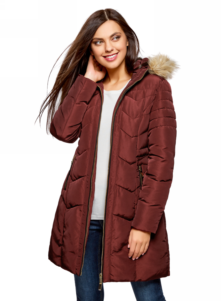 Куртка женская oodji Collection, цвет: бордовый. 20204047/45934/4902N. Размер 36 (42-170)20204047/45934/4902N Куртка женская oodji Collection, цвет: бордовый. 20204047/45934/4902N. Размер 36 (42-170)20204047/45934/4902NЖенская куртка oodji Collection изготовлена из высококачественного полиэстера и оформлена искусственной кожей. В качестве утеплителя используется полиэстер.Модель с несъемным капюшоном, оформленным съемным искусственным мехом, застегивается на застежку-молнию. Спереди расположены два прорезных кармана с застежками-молниями.Рукава с внутренней стороны дополнены манжетами на резинках. Талия с внутренней стороны регулируется с помощью эластичного шнурка.