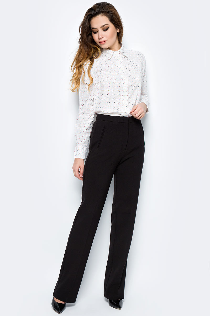 Брюки женские United Colors of Benetton, цвет: черный. 4WQ8556M5_100. Размер 44 (46)4WQ8556M5_100 Брюки женские United Colors of Benetton, цвет: черный. 4WQ8556M5_100. Размер 44 (46)4WQ8556M5_100Стильные женские брюки United Colors of Benetton созданы специально для того, чтобы подчеркивать достоинства вашей фигуры. Брюки застегиваются на комбинированную застежку. Эти модные и в тоже время комфортные брюки послужат отличным дополнением к вашему гардеробу.