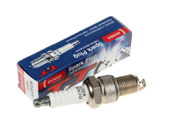 Свеча зажигания DENSO W20TTW20TT Свеча зажигания DENSO W20TTW20TTСвеча зажигания Denso W20TT с улучшенным искрообразованием практически достигают эффективности высококачественных иридиевых свечей, при этом не используя дорогостоящих драгоценных металлов. Благодаря исключительно тонкому центральному электроду диаметром 1,5 мм производимая искра получается намного более сильной, улучшая эффективность зажигания, что особенно важно при низких температурах.Результатом улучшенного искрообразования является более устойчивый процесс сгорания, что в свою очередь приводит к меньшему расходу топлива и значительному снижению выбросов CO и CH. Подходит для Fiat Panda, Opel Astra / Corsa / Omega.
