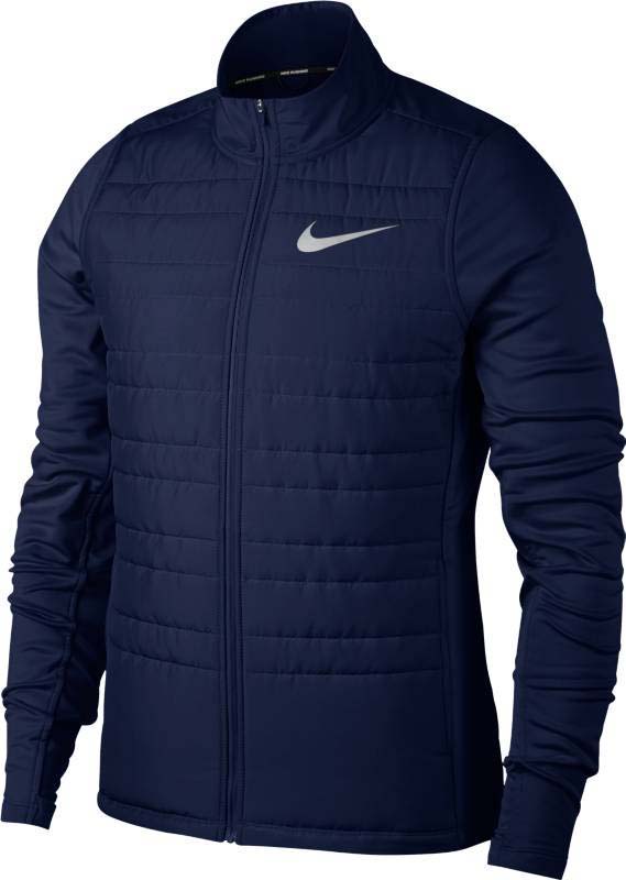 Куртка для бега мужская Nike Nk Filled Essential Jkt, цвет: синий. 856896-429. Размер L (50/52)856896-429 Куртка для бега мужская Nike Nk Filled Essential Jkt, цвет: синий. 856896-429. Размер L (50/52)856896-429Легкая мужская беговая куртка Nike Essential с утеплителем, размещенным с учетом анатомических особенностей, и водоотталкивающим покрытием спереди защищает от влаги во время небольшого дождя. Высокий ворот-стойка не пропускает холодный воздух. Боковые карманы на молниях - для хранения мелочей. Облегающий крой - для удобного сочетания с другой одеждой. Удобно снимать и надевать благодаря передней молнии по всей длине изделия. Удлиненная сзади изогнутая нижняя кромка для дополнительной защиты.