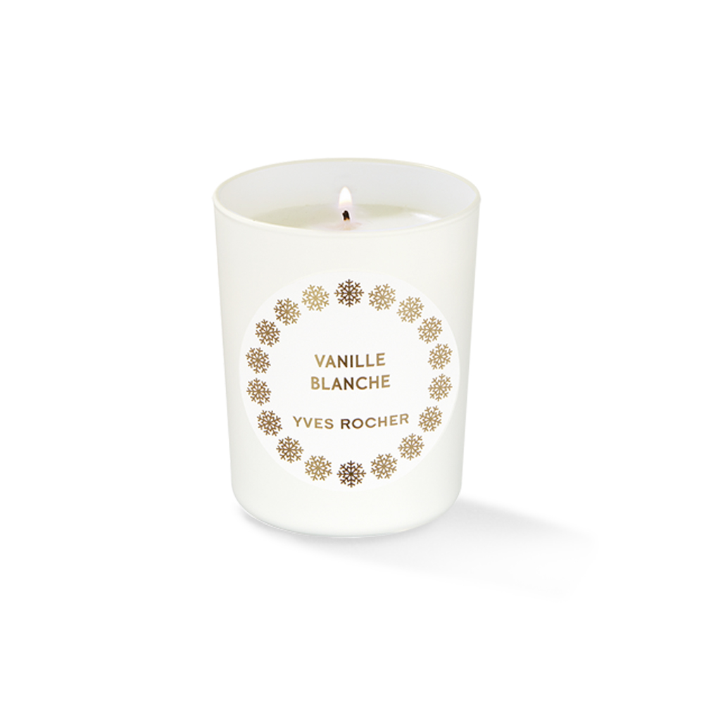 Yves Rocher Парфюмированная свеча Снежная ваниль, 70 г56150 Yves Rocher Парфюмированная свеча Снежная ваниль, 70 г56150Окунитесь в волшебную атмосферу праздника со сказочным ароматом Парфюмированной Свечи из Лимитированной Коллекции «Снежная Ваниль». Согрейте Ваш дом чарующим ароматом. Побалуйте себя в ожидании праздников!