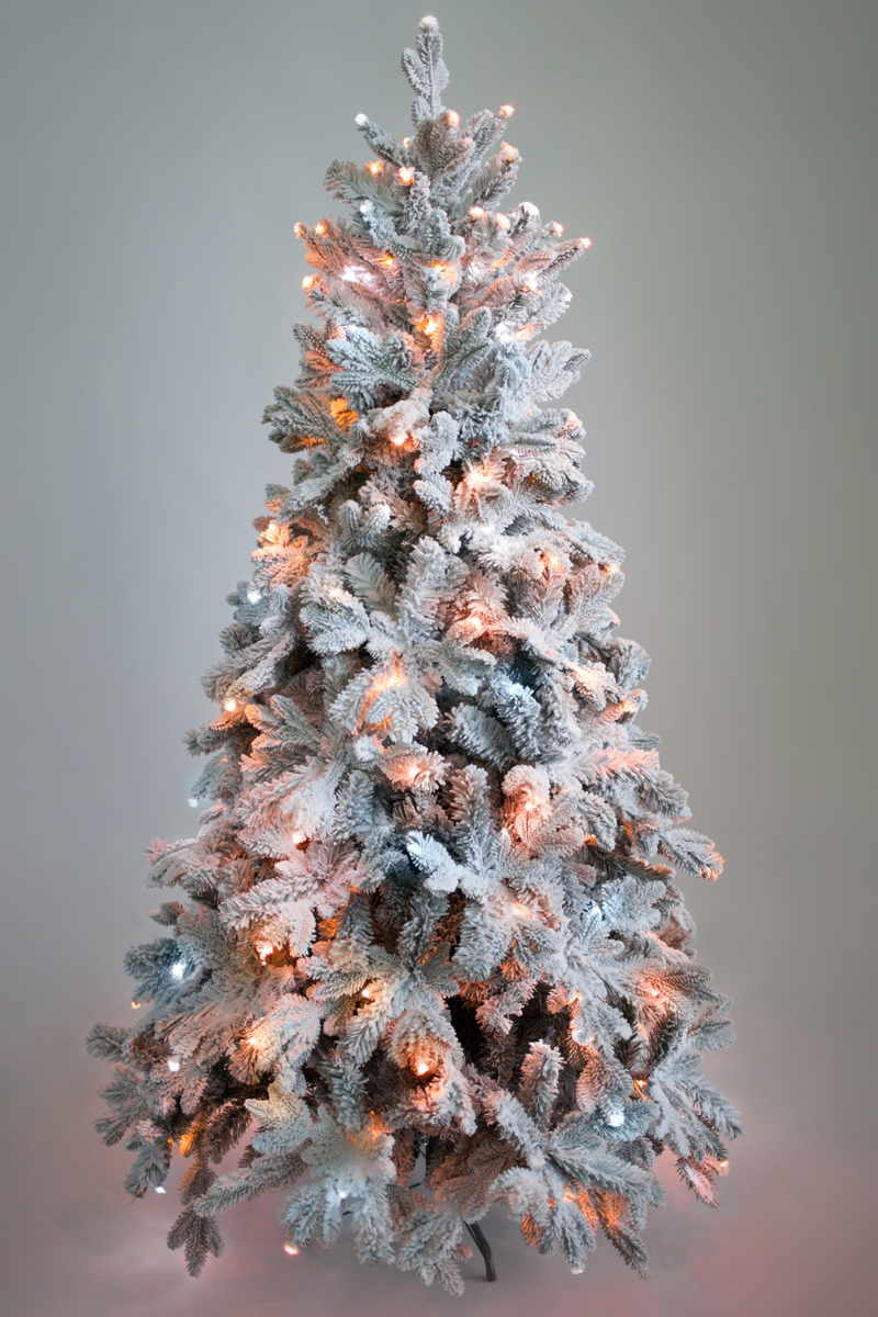 Ель искусственная Crystal Trees Габи, заснеженная с вплетенной гирляндой 180 смKP3218SL Ель искусственная Crystal Trees Габи, заснеженная с вплетенной гирляндой 180 смKP3218SLCrystal Trees Искусственная Ель Габи заснеженная с вплетенной гирляндой - Стройная искусственная Ель с прекрасными небольшими формами, благодаря которым ей не потребуется очень много места. Елка изготовлена из высококачественных материалов что позволяет ей сохранять свои формы из года в год, позволяя Вам не нарушать традиции этого прекрасного новогоднего праздника.Встроенная Гирлянда мягким светом придает дому приятную атмосферу и уют, а нанесенное белое опыление напоминающее белый и пушистый снег дает понять что вы попали в зимнюю сказку.За счет типа крепления фиксированные на стволе елка очень проста в сборке и не потребует много сил, что значительно с экономит Ваше время в преддверии праздника.