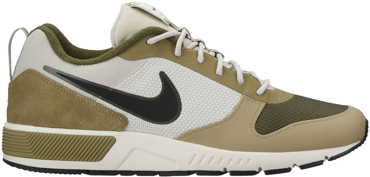 Кроссовки мужские Nike Nightgazer Trail Shoe, цвет: белый, оливковый. 916775-005. Размер 9 (41,5)
