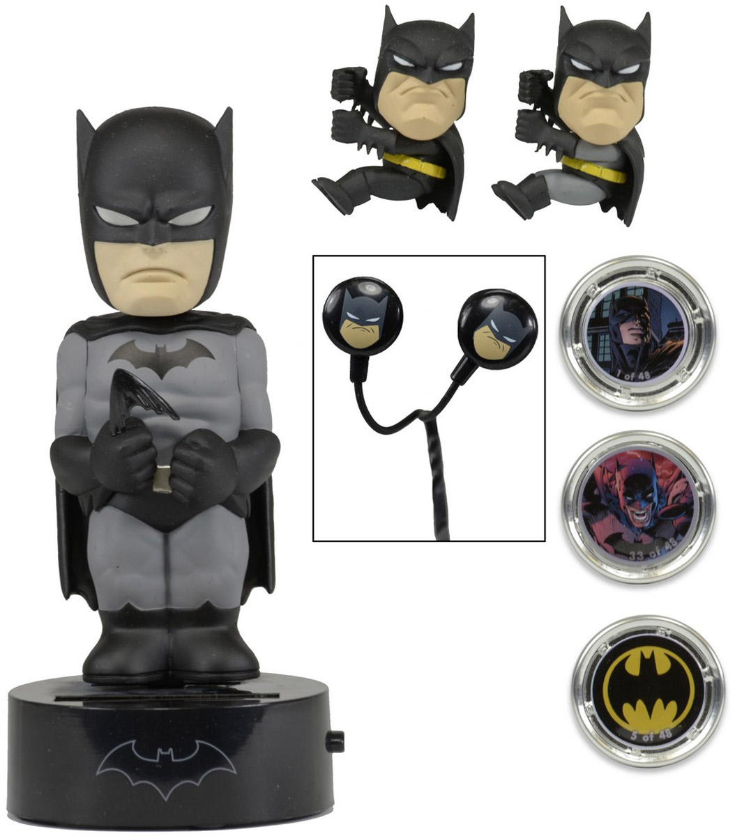 Neca Набор подарочный DC Comics Limited Edition Batman фигурка 15 см наушники держатели проводов 3 жетона-биты