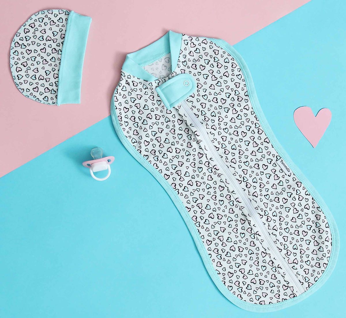Спальный мешок для новорожденных Pecorella Сердечки, с шапочкой, цвет: бирюзовый, белый, розовый. 2000000001296. Размер 50