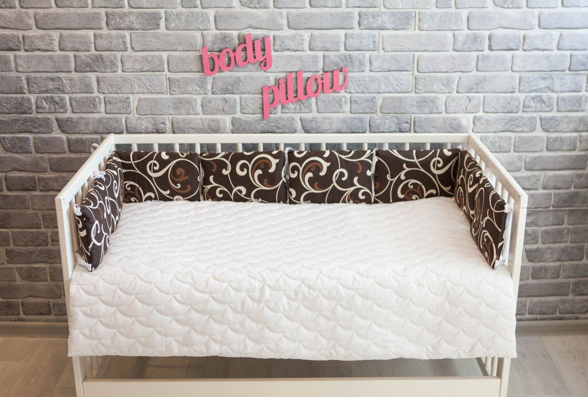 Body Pillow Бортик-подушка для кроватки цвет шоколадный 8 шт