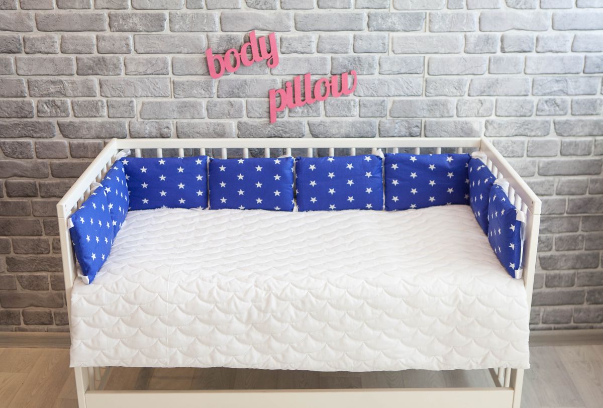 Body Pillow Бортик-подушка для кроватки Звезды цвет синий белый 8 шт