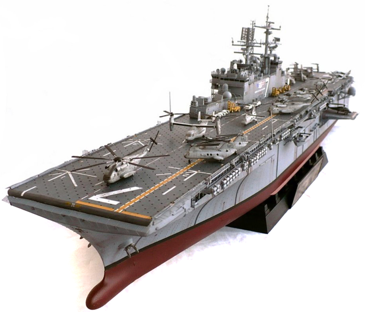 Revell Модель для сборки Десантный корабль U.S.S. Iwo Jima LHD-7 американский