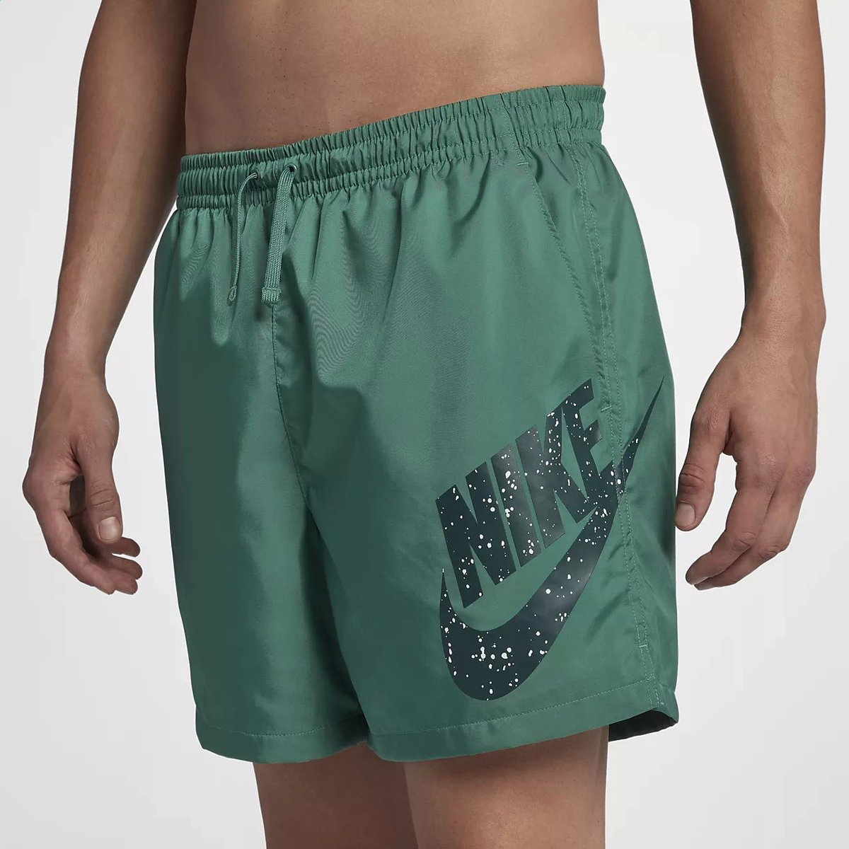Шорты мужские Nike Sportswear, цвет: зеленый. 918899-368. Размер L (50/52)