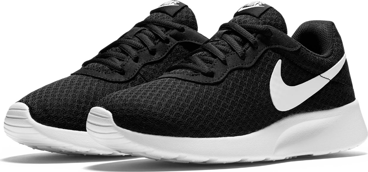 Кроссовки женские Nike Tanjun, цвет: черный. 812655-011. Размер 8,5 (39)