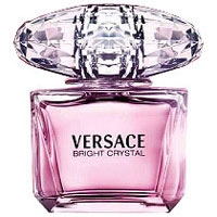 Versace Bright Crystal. Туалетная вода, 90 мл1301210 Versace Bright Crystal. Туалетная вода, 90 мл1301210Versace представляет аромат Bright Crystal, явление редкой красоты с оттенками свежих, вибрирующих, цветочных нот. Всепоглощающая страсть, кристальная прозрачность, яркое великолепие. Манящий и роскошный аромат для женщины Versace, сильной и уверенной, и в то же время очень женственной и чувственной, и всегда эффектной.Верхняя нота: Гранат, Юзу, Ледяной аккорд.Средняя нота: Магнолия, Пион, Лотос.Шлейф: Красное дерево, Мускус, Амбра.Цветочный фруктовый мускусный.Это композиция редкой красоты с оттенками вибрирующих, изысканных цветочных нот. Манящий и роскошный аромат для женщины Versace, сильной и уверенной, и в то же время очень женственной и чувственной, и всегда эффектной.