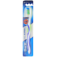 Зубная щетка Oral-B Expert, средняя жесткостьMP59.4D Зубная щетка Oral-B Expert, средняя жесткостьMP59.4DЗубная щетка Oral-B Expert эффективно удаляет налет, даже в промежутках между зубами. Перекрещивающиеся пучки щетинок CrissCross, расположенные под углом друг к другу в противоположных направлениях, глубоко проникают между зубами и подметающими и сметающими движениями великолепно удаляют налет.Силовой выступ Power Tip с более длинными щетинками, эффективно очищает область за и между коренными зубами. Голубые щетинки Indicator обесцвечиваются наполовину, напоминая о необходимости замены щетки. Эргономичная рукоятка обеспечивает больше удобства и маневренности. Характеристики: Длина щетки: 19,5 см. Жесткость: средняя. Артикул: 2013133. Изготовитель: Ирландия.Товар сертифицирован.