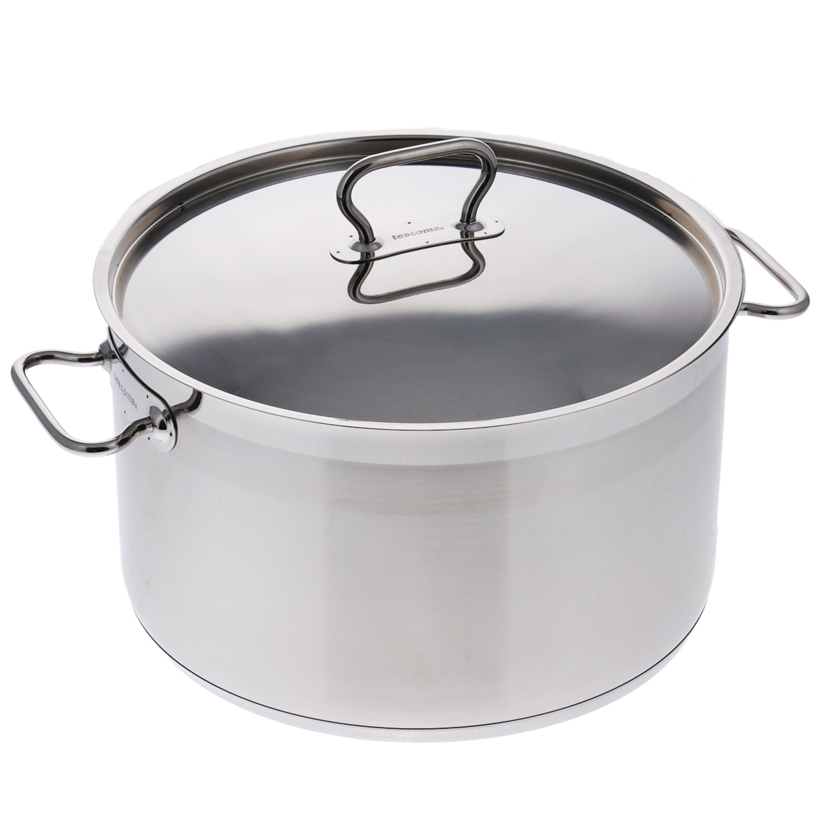 Кастрюля Tescoma Home Profi с крышкой, 8,5 л. 77402694672 Кастрюля Tescoma Home Profi с крышкой, 8,5 л. 77402694672Кастрюля Tescoma Home Profi изготовлена из первоклассной нержавеющей стали с матовой полировкой. Благодаря компактной цельнонержавеющей конструкции с массивными и широкими ручками она замечательно подходит для использования на домашних и профессиональных кухнях. Изделие снабжено экстра толстым многослойным дном. Тепло с плиты передается вовнутрь посуды постепенно, без скачков и равномерно по целой площади дна, что упрощает приготовление и препятствует пригоранию. Многослойное дно обладает замечательными термоаккумуляционными свойствами, которые помогают экономить энергию. Плиту можно выключить заранее перед окончанием приготовления, которое проходит и при низкой мощности плиты. Блюда, оставленные в посуде, дольше остаются горячими. Кастрюля снабжена удобными клепаными ручками, а также крышкой. Посуда серии Home Profi изготовлена таким образом, чтобы соответствовать требованиям к посуде для интенсивного и длительного использования. Пригодна для газовых, электрических, стеклокерамических, индукционных плит. Можно мыть в посудомоечной машине.