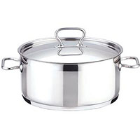 Кастрюля Tescoma с крышкой, 2 л. 77421854 009312 Кастрюля Tescoma с крышкой, 2 л. 77421854 009312Кастрюля Tescoma изготовлена из первоклассной нержавеющей стали. Благодаря компактной цельнонержавеющей конструкции с массивными и широкими ручками она замечательно подходит для использования в домашних и профессиональных кухнях. Посуда этой серии снабжена экстра толстым многослойным дном. Тепло с плиты передается вовнутрь посуды постепенно, без скачков и равномерно по целой площади дна, что упрощает приготовление и препятствует пригоранию. Пригодна для газовых, электрических, стеклокерамических, индукционных плит.Это идеальный подарок для современных хозяек, которые следят за своим здоровьем и здоровьем своей семьи. Эргономичный дизайн и функциональность позволят вам наслаждаться процессом приготовления любимых, полезных для здоровья блюд. Характеристики:Материал: нержавеющая сталь. Объем: 2 л. Диаметр: 18 см. Высота: 9 см.Производитель: Чехия. Артикул:774218.