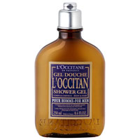 Гель для ванны и душа LOccitane, 250 млFTH07145 Гель для ванны и душа LOccitane, 250 млFTH07145Гель для ванны и душа LOccitane нежно очищает кожу тела и волосы, придавая им блеск и притягательный аромат лаванды с нотками перца и мускатного ореха.Характеристики:Объем: 250 мл. Производитель:Франция. Артикул: 097083. Loccitane (Л окситан) - натуральная косметика с юга Франции, основатель которой Оливье Боссан. Название Loccitane происходит от названия старинной провинции - Окситании. Это также подчеркивает идею кампании - сочетании традиций и компонентов из Средиземноморья в средствах по уходу за кожей и для дома. LOccitane использует для производства косметических средств натуральные продукты: лаванду, оливки, тростниковый сахар, мед, миндаль, экстракты винограда и белого чая, эфирные масла розы, апельсина, морская соль также идет в дело. Специалисты компании с особой тщательностью отбирают сырье. Учитывается множество факторов, от места и условий выращивания сырья до времени и технологии сборки. Товар сертифицирован.