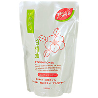 Кондиционер Shiki-Oriori c экстрактом белой камелии, для нормальных волос, сменная упаковка, 450 мл895840 Кондиционер Shiki-Oriori c экстрактом белой камелии, для нормальных волос, сменная упаковка, 450 мл895840Кондиционер Shiki-Oriori c экстрактом белой камелии предназначен для нормальных волос. Содержит экстраувлажняющий компонент - масло камелии, придает волосам блеск. Содержит аминокислоты, оказывающие увлажняющий эффект на волосы. Защищает волосы от повреждения, избавляет от сухости. Придает волосам природный блеск. Характеристики: Объем: 450 мл. Производитель: Япония. Артикул: 008106. Товар сертифицирован.