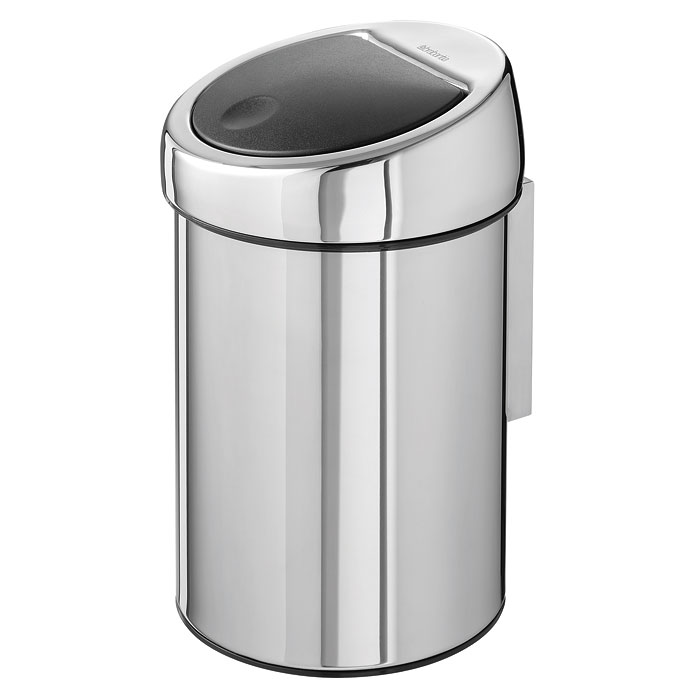 Ведро для мусора Brabantia Touch Bin, 3 л. 363962531-105 Ведро для мусора Brabantia Touch Bin, 3 л. 363962531-105Ведро для мусора Brabantia Touch Bin, выполненное из антикоррозийной полированной стали, обеспечит долгий срок службы и легкую чистку. Ведро поможет вам держать мелкий мусор в порядке и предотвратит распространение неприятного запаха. Съемная крышка, выполненная из нержавеющей стали и пластика, открывается и закрывается нажатием с характерным щелчком. Пластиковое основание ведра предотвращает повреждение пола. Внутренняя часть ведра - это корзина, выполненная из пластика. Ведро укомплектовано съемным настенным держателем из нержавеющей стали (в комплект входят два шурупа и два дюбеля).В комплекте с ведром идет упаковка с подходящими по размеру мусорными мешками фирмы Brabantia, которые оснащены затяжными шнурками. Характеристики:Материал:сталь, пластик. Объем:3 л. Высота ведра:28 см. Диаметр ведра:17,5 см. Объем мешков для мусора:3 л. Колическтво мешков для мусора:5 шт. Размер упаковки:18 см х 18,5 см х 29 см. Производитель:Бельгия. Артикул:363962. Гарантия производителя: 5 лет.
