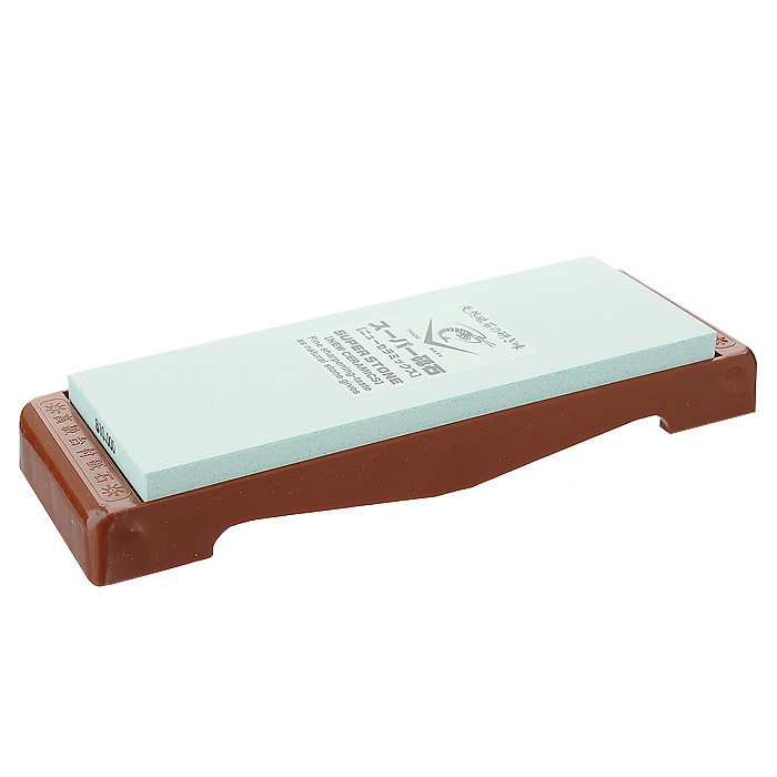 Камень точильный Super, финишный, # 10000HC110W-BLU Камень точильный Super, финишный, # 10000HC110W-BLUТочильный камень Super предназначен для заточки кухонных ножей. Камень разработан специально для тонкой отделки и полировки. Перед использованием камень необходимо замочить в воде на 3-5 минут. Точильный камень закреплен на пластиковой подставке. Характеристики:Материал:абразивные материалы, пластик. Размер камня:21 см х 7 см х 1 см. Зернистость:# 10000. Размер подставки:25 см х 2,5 см х 7,8 см. Размер упаковки: 26 см х 4 см х 8,5 см. Производитель: Япония. Артикул: IN-2090.