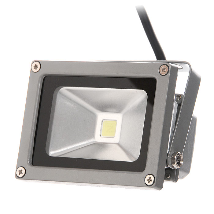Прожектор светодиодный Luck & Light, цвет: серый, 10W104155 Прожектор светодиодный Luck & Light, цвет: серый, 10W104155Светодиодный прожектор Luck & Light, изготовленный из алюминия, прекрасно подойдет для архитектурной подсветки зданий, рекламной подсветки, ландшафтного освещения, подсветки витрин и экспозиций, освещения спортивных сооружений и объектов. Корпус прожектора серого цвета выполнен из алюминия. Прожектор крепится при помощи металлической рамы с регулировкой наклона. Преимущества светодиодного прожектора Luck & Light:- долгий срок службы светодиодов значительно снижает затраты на обслуживание прожекторов; - значительная экономия электроэнергии по сравнению с другими типами прожекторов; - прочный пыле-влагозащитный алюминиевый корпус, компактный размер; - широкий диапазон рабочих температур; - отсутствие УФ-излучения. Руководство по эксплуатации на русском языке прилагается. Характеристики:Материал: алюминий, металл, стекло. Размер прожектора:11,5 см х 8,6 см х 9 см. Мощность: 10 Вт. Цветовая температура: 6000К. Световой поток: >860 Лм. Напряжение: 220-240 В. Частота тока: 50 Гц. Диапазон рабочих температур: от - 40 до +55°С. Срок службы: 50000 часов. Степень защиты: IP65. Сечение подключаемых проводников: 0,75-1,5 мм2. Электрозащита: Класс 1. Размер упаковки: 12 см х 9,5 см х 9 см. Изготовитель: Китай. Артикул: LF10WG.