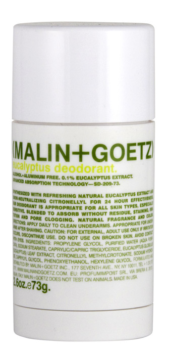 Malin+Goetz Дезодорант Эвкалипт, 73 гFS-00897 Malin+Goetz Дезодорант Эвкалипт, 73 гFS-00897Освежающий и эффективный дезодорант Malin+Goetz Эвкалипт не содержит спирта и алюминия и прекрасно подходит для мужчин и женщин. Дезодорант содержит натуральный экстракт эвкалипта и нейтрализатор запаха цитронеллил, которые действуют 24 часа, не забивает поры кожи и подходит для всех типов кожи, особенно для чувствительной кожи. Дезодорант Эвкалипт быстро впитывается. Специальная формула не оставляет следов на коже и одежде, не требует времени для впитывания и не вызывает раздражение кожи. Характеристики:Вес: 73 г. Производитель: США. Товар сертифицирован.