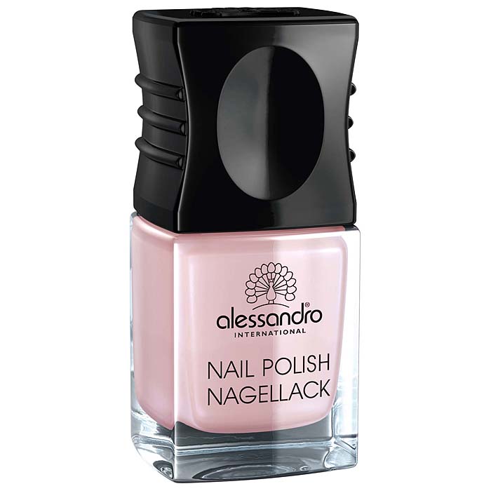 Alessandro Лак для ногтей Nagellack. Розовый сатин, 10 млN32842 Alessandro Лак для ногтей Nagellack. Розовый сатин, 10 млN32842Бриллиантовый блеск лаков для ногтей с экстрактом шелка и микрочастицамибриллиантов -настоящее наслаждение для ваших ногтей!Лак для ногтей Alessandro - настоящая концентрация роскоши. Его легко наносить, он исключительно хорошо держится даже после одного нанесения и долго не теряет блеска. Уникальная формула позволяет лаку держаться на ногтях в течение долгого времени. Лак укрепляет структуру ногтя и не вызывает его расслоение. Лак для ногтей Alessandro не содержат формальдегида, а значит, не оказывает вредного воздействия - наоборот, он предотвращают пожелтение ногтей. Характеристики:Объем: 10 мл. Цвет: розовый сатин (Baby Pink). Артикул: 77-137. Производитель: Германия. Товар сертифицирован.