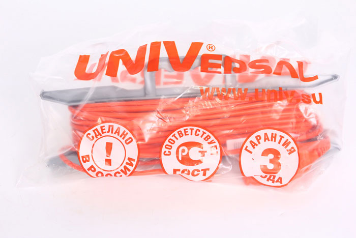 Удлинитель на рамке UNIVersal без заземления, цвет: оранжевый, 30 м 963201883253 Удлинитель на рамке UNIVersal без заземления, цвет: оранжевый, 30 м 963201883253Силовой удлинитель на рамке UNIVersal с одной розеткой предназначен для строительных объектов с удаленным источником энергии. Двойная изоляция ПВХ силового удлинителя обеспечивает ему дополнительную защиту от внешних факторов. Максимальная нагрузка - 1300 Вт, 6А. Не рекомендуется использовать во влажных и химически активных средах. Характеристики:Материал: пластик, ПВХ.Длина провода: 30 м.Максимальная мощность: 1300 Вт.Максимальный ток: 6 A.Провод: ПВС 2 х 0,75 мм.Размер упаковки: 37,5 см х 49 см х 9 см.