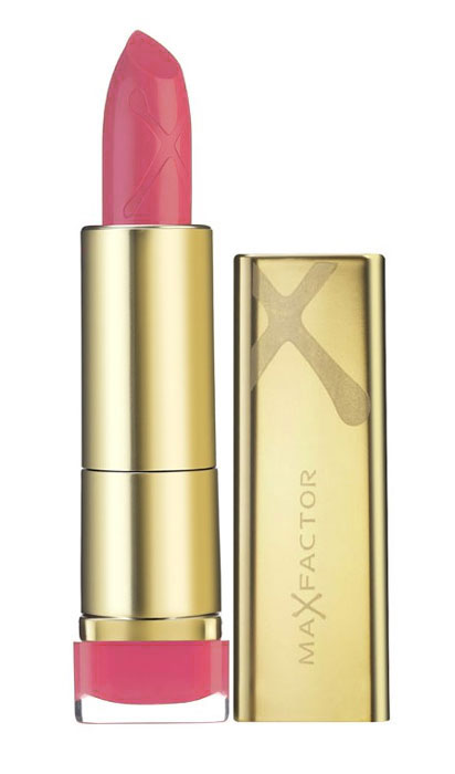 Max Factor Помада для губ Colour Elixir, тон №625 (Magenta Devine), 3,5 г5010777142037 Max Factor Помада для губ Colour Elixir, тон №625 (Magenta Devine), 3,5 г5010777142037Великолепный цвет в одно мгновение, более гладкие, мягкие губы по сравнению с ненакрашенными губами - такой эффект помады от Max Factor Colour Elixir сохраняется в течение длительного времени. Роскошный и великолепный цвет на гладких, красивых губах! Формула Elixir на 60 % состоит из смягчающих кожу компонентов, восстановителей и антиоксидантов, включая витамин E, зрительно преображает губы и делает их мягче всего за 7 дней. После нанесения Colour Elixir помада активно увлажняет и смягчает губы.На 60 % состоит из смягчающих компонентов, восстановителей и антиоксидантов, включая витамин E. Дерматологически тестировано.Нанеси помаду на кисточку для помады. Накрась с помощью кисточки губы. Промокни губы салфеткой и нанеси еще один слой. Чтобы помада держалась на губах дольше, нанеси между слоями полупрозрачную пудру.