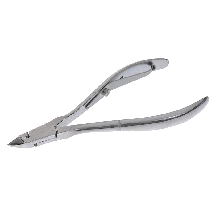 Zwilling Кусачки для кутикулы Inox. 42561-1014630003365187 Zwilling Кусачки для кутикулы Inox. 42561-1014630003365187Кусачки для кутикулы Zwilling Inox предназначены для удаления кутикулы и заусенец. Изготовлены из высококачественной нержавеющей стали. Перед обработкой размягчите кожу вокруг ногтя в теплой воде, масляной эмульсии или мыльном растворе. Уход: Инструмент предохранять от падения на пол. Использовать только по назначению! Время от времени смазывать чистым маслом область соединения кусачек. Не рекомендуется хранить во влажных помещениях. Затачивать у специалиста. Хранить в недоступном для детей месте. Характеристики: Материал: нержавеющая сталь. Длина кусачек для кутикулы: 9,5 см. Размер упаковки (ДШВ): 18 см х 7 см х 1,5 см. Производитель: Германия. Артикул:42561-101. Товар сертифицирован.