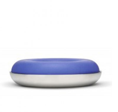Набор подставок для сервировки яиц Brabantia, 2 шт. 62100054 009312 Набор подставок для сервировки яиц Brabantia, 2 шт. 62100054 009312Набор подставок для сервировки яиц Brabantia состоит из двух оригинальных подставок. Яркий, привлекающий внимание дизайн подставки оживит интерьер кухни и на столе будет всегда настоящим украшением, поэтому даже привычное яйцо всмятку покажется оригинальным кушаньем. Не использовать абразивные моющие средства. Характеристики:Материал:нержавеющая сталь, пластик. Диаметр подставки:7 см. Размер углубления для яйца: 1,5 см. Производитель: Россия. Артикул:621000.Гарантия производителя: 5 лет.