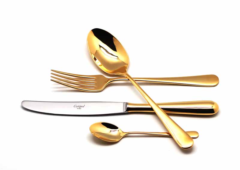 Набор столовых приборов Cutipol Alcantara Gold, 24 предмета93-CU-TA-24.2 Набор столовых приборов Cutipol Alcantara Gold, 24 предмета93-CU-TA-24.29291 ALCANTARA GOLD Набор 24 пр. Характеристики: Материал: сталь.Размер: 405*295*65мм.Артикул: 9291.