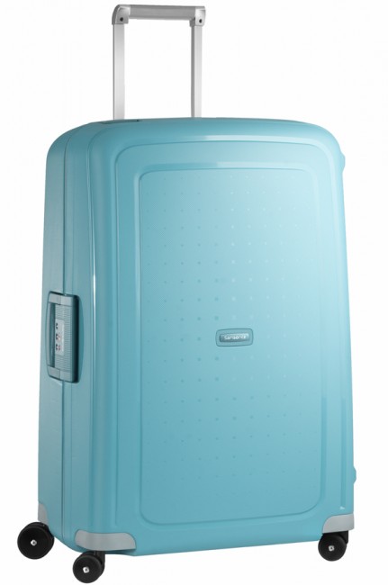 Чемодан Samsonite SCure, 102 л. 10U-11002, бирюзовый10U-11002 Чемодан Samsonite SCure, 102 л. 10U-11002, бирюзовый10U-11002Характеристики: Размер чемодана (без учета ручки и колес) (ДхШхВ): 53 см x 30 см x 73 см. Размер главного отделения чемодана (ДхШхВ): 69 см x 49 см x 16 см. Высота чемодана (с учетом колес): 75 см Высота чемодана (с учетом колес и выдвинутой ручки): 85/90/95/105 см. Диаметр колеса: 5,5 см. Ширина колеса: 4 см. К чемодану прилагается подарок: две пары шлепанцев (мужские и женские).