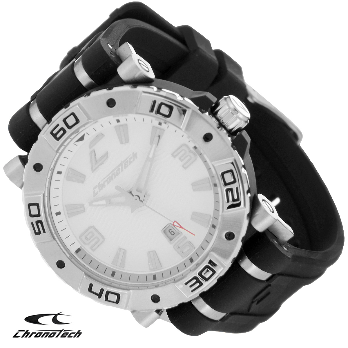 Часы мужские наручные Chronotech, цвет: черный, серебристый. RW0038BM8434-58AE Часы мужские наручные Chronotech, цвет: черный, серебристый. RW0038BM8434-58AEЧасы Chronotech - это часы для современных и стильных людей, которые стремятся выделиться из толпы и подчеркнуть свою индивидуальность. Корпус часов выполнен из нержавеющей стали. Циферблат оформлен отметками и арабскими цифрами и защищен минеральным стеклом. Часы имеют три стрелки - часовую, минутную и секундную. Стрелки и отметки светятся в темноте. Часы имеют индикатор даты. Ремешок часов выполнен из каучука и застегивается на классическую застежку. Часы упакованы в фирменную коробку с логотипом компании Chronotech. Такой аксессуар добавит вашему образу стиля и подчеркнет безупречный вкус своего владельца.Характеристики: Диаметр циферблата: 3,4 см.Размер корпуса: 4,4 см х 4 см х 1 см.Длина ремешка (с корпусом): 24,5 см.Ширина ремешка: 2,5 см.