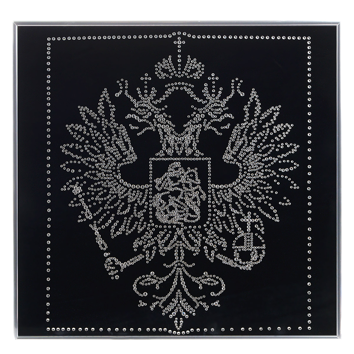 Картина с кристаллами Swarovski Герб РФ, 40 см х 40 см12723 Картина с кристаллами Swarovski Герб РФ, 40 см х 40 см12723Изящная картина в металлической раме, инкрустирована кристаллами Swarovski в виде герба Российской федерации. Стразы отличаются четкой и ровной огранкой, ярким блеском и чистотой цвета. С обратной стороны имеется металлическая петелька для размещения картины на стене.Картина с кристаллами Swarovski Герб РФ элегантно украсит интерьер дома или офиса, а также станет прекрасным подарком, который обязательно понравится получателю. Блеск кристаллов в интерьере, что может быть сказочнее и удивительнее. Картина упакована в подарочную картонную коробку синего цвета и комплектуется сертификатом соответствия Swarovski.