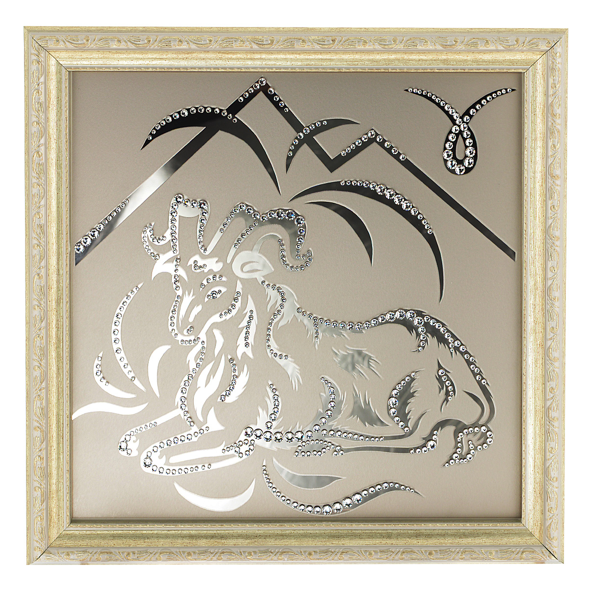 Картина с кристаллами Swarovski Знак зодиака. Овен, 35 см х 35 смRG-D31S Картина с кристаллами Swarovski Знак зодиака. Овен, 35 см х 35 смRG-D31SИзящная картина в багетной раме Знак зодиака. Овен инкрустирована кристаллами Swarovski, которые отличаются четкой и ровной огранкой, ярким блеском и чистотой цвета. Идеально подобранная палитра кристаллов прекрасно дополняет картину. С задней стороны изделие оснащено проволокой для размещения на стене. Картина с кристаллами Swarovski элегантно украсит интерьер дома, а также станет прекрасным подарком, который обязательно понравится получателю. Блеск кристаллов в интерьере - что может быть сказочнее и удивительнее. Изделие упаковано в подарочную картонную коробку синего цвета и комплектуется сертификатом соответствия Swarovski.