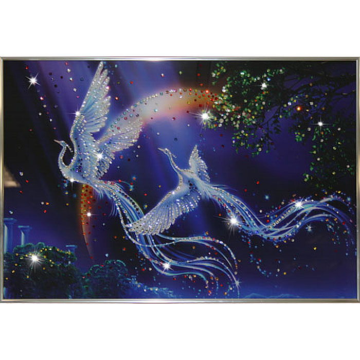 Картина с кристаллами Swarovski Райские птицы, 60 см х 40 см15841 Картина с кристаллами Swarovski Райские птицы, 60 см х 40 см15841Изящная картина в металлической раме, инкрустирована кристаллами Swarovski, которые отличаются четкой и ровной огранкой, ярким блеском и чистотой цвета. Красочное изображение райских птиц, расположенное под стеклом, прекрасно дополняет блеск кристаллов. С обратной стороны имеется металлическая петелька для размещения картины на стене. Картина с кристаллами Swarovski Райские птицы элегантно украсит интерьер дома или офиса, а также станет прекрасным подарком, который обязательно понравится получателю. Блеск кристаллов в интерьере, что может быть сказочнее и удивительнее.