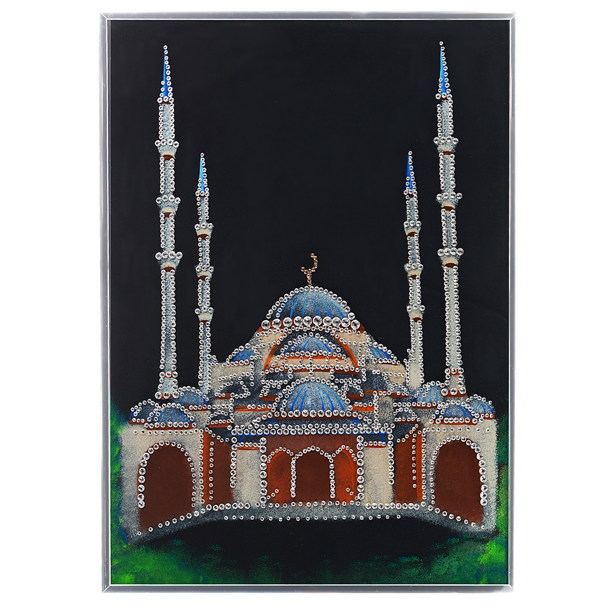 Картина с кристаллами Swarovski Мечеть, 30 см х 40 смПР00123 Картина с кристаллами Swarovski Мечеть, 30 см х 40 смПР00123Изящная картина в алюминиевой раме Мечеть инкрустирована кристаллами Swarovski, которые отличаются четкой и ровной огранкой, ярким блеском и чистотой цвета. Идеально подобранная палитра кристаллов прекрасно дополняет картину. С задней стороны изделие оснащено специальной металлической петелькой для размещения на стене. Картина с кристаллами Swarovski элегантно украсит интерьер дома, а также станет прекрасным подарком, который обязательно понравится получателю. Блеск кристаллов в интерьере - что может быть сказочнее и удивительнее. Изделие упаковано в подарочную картонную коробку синего цвета и комплектуется сертификатом соответствия Swarovski.